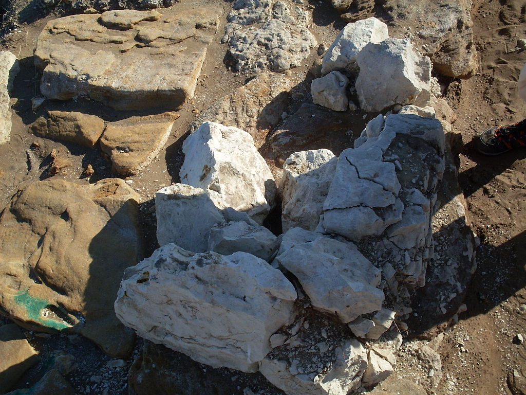 Крепость Саркел под слоями глины sibved