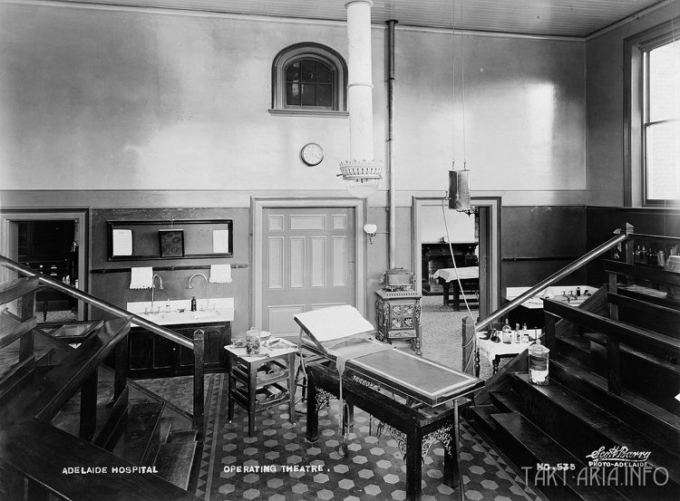 Adelaide Hospital operating theatre 1895
