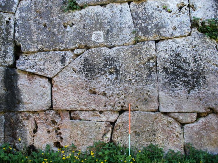 Polygonal stone wall at Cosa